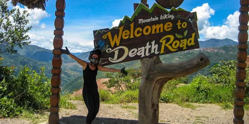Billet La Paz : 4 jours de route de la mort à vélo et visite des salines d'Uyuni