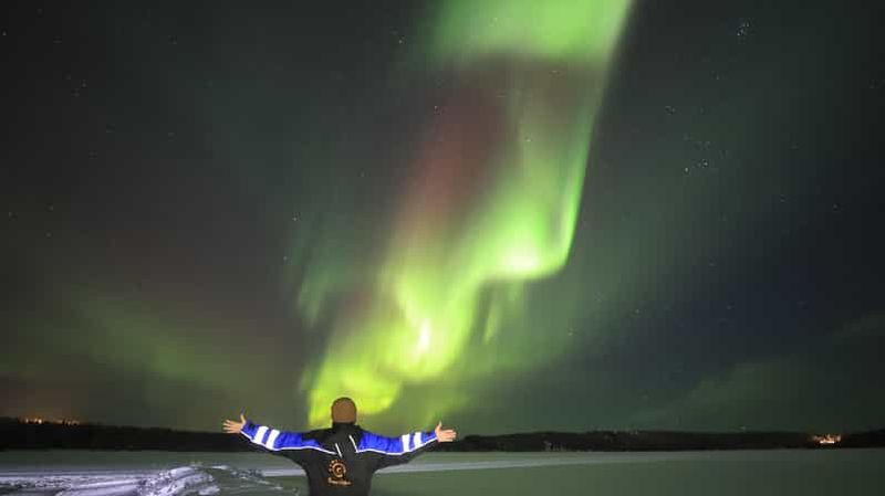 Billet De Rovaniemi : la photographie paparazzi de Lakeside Aurora