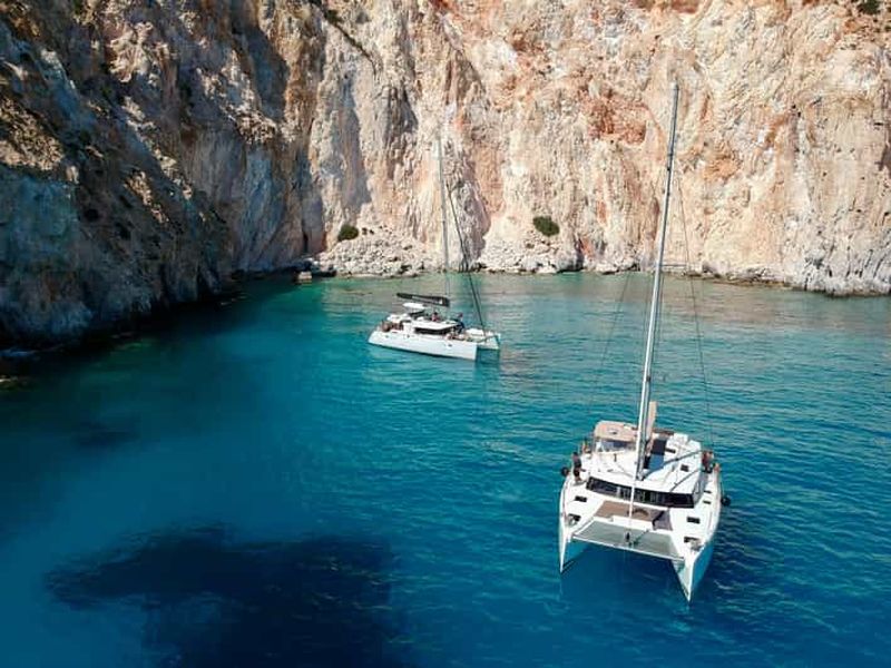 Billet Milos : Croisière d'une journée en catamaran vers Poliegos et Kleftiko