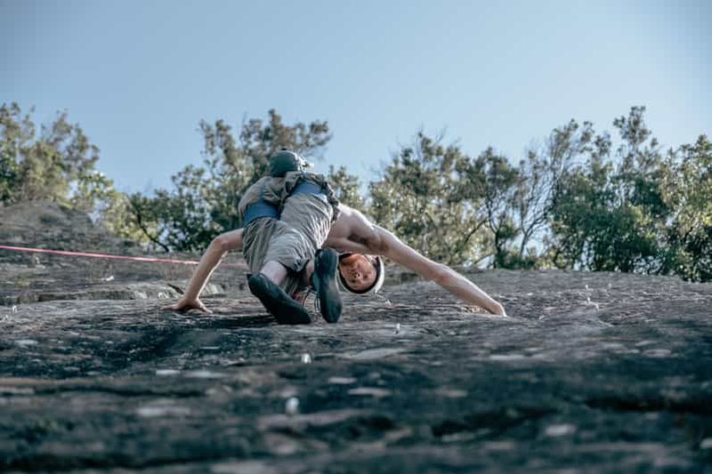 Billet Journée d'escalade en falaise à Punta Baffe, près de Sestri Levante