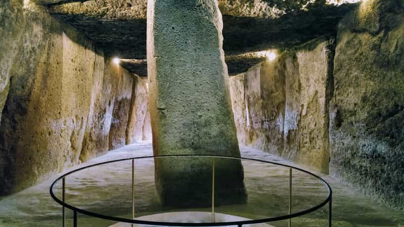 Billet Antequera : Visite des Dolmens et d'El Torcal avec transfert