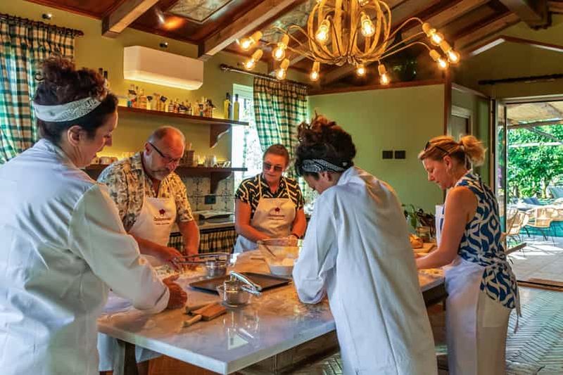 Billet Cours de cuisine à Sorrente : Goûtez à la tradition, sentez l'amour