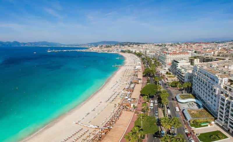Billet De Cannes : Transfert privé aller-retour à l'aéroport de Nice
