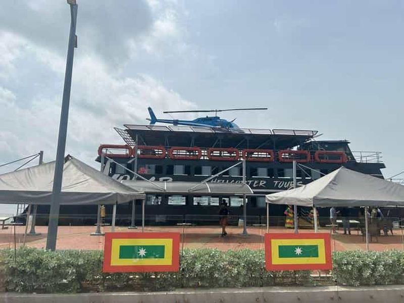 Billet Vol en hélicoptère à Tierra Bomba, visite VIP de la baie et déjeuner