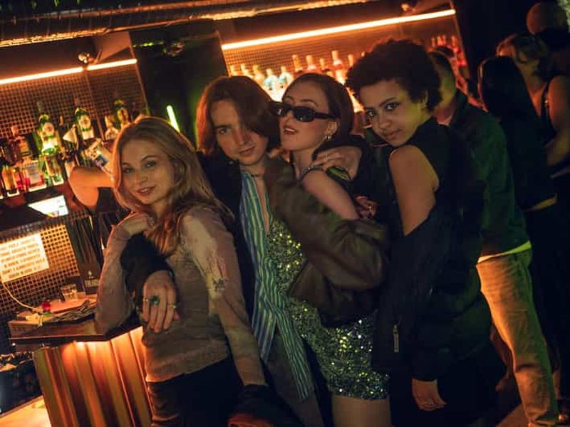 Billet Prague : tournée des bars avec entrée au Karlovy Lazne et shots