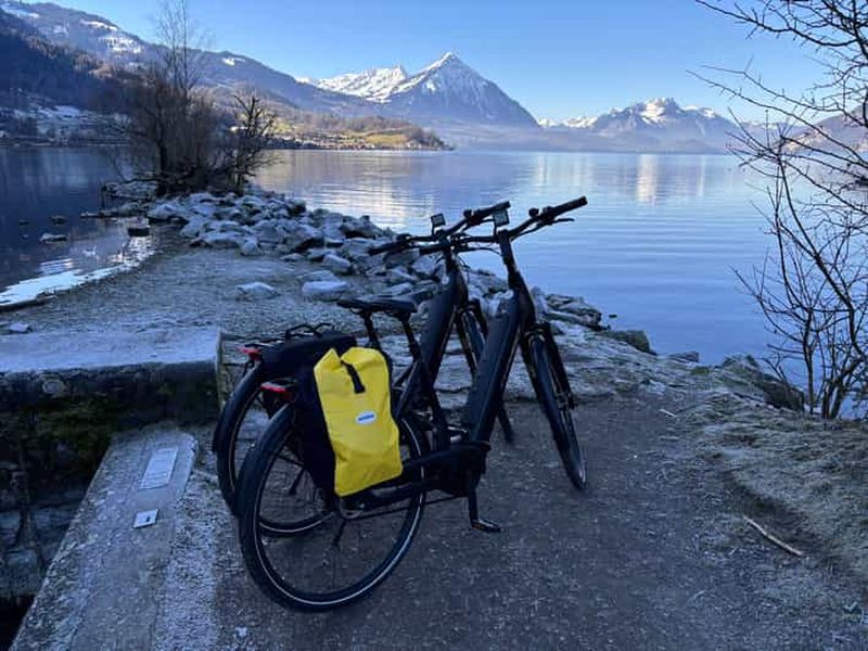 Billet Visite hivernale d'Interlaken en vélo électrique : rivières, lacs et forêts