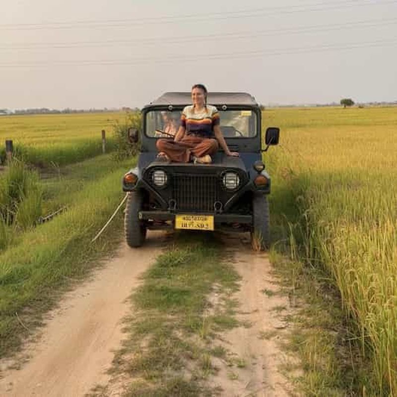 Billet Siem Reap en Jeep : matinée à la campagne et soirée au coucher du soleil