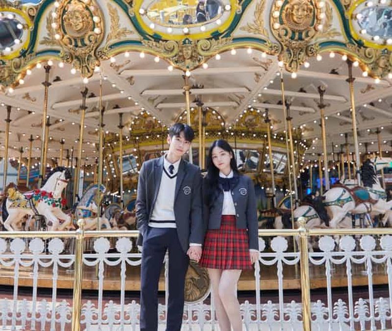 Billet Séoul : Lotte World 1 Day Pass & Korean School Uniform Rental (location d'uniformes scolaires coréens)