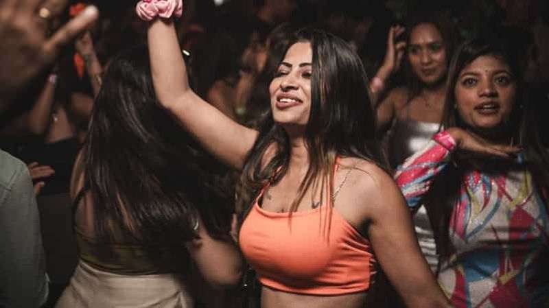 Billet Nairobi : trajet en matatu sur Thika Road et tournée des bars