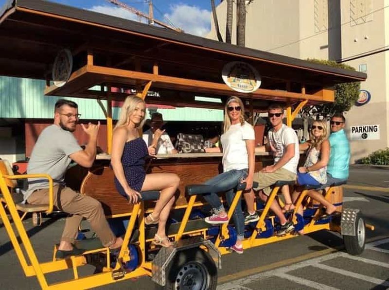Billet Honolulu : visite des brasseries de Kaka'ako en vélo pour 15 passagers