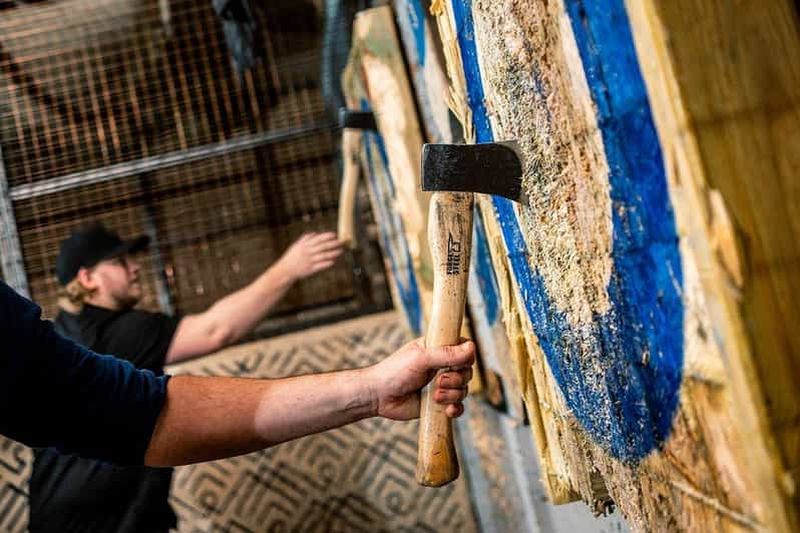 Billet York : expérience de lancer de hache sur le thème des Vikings