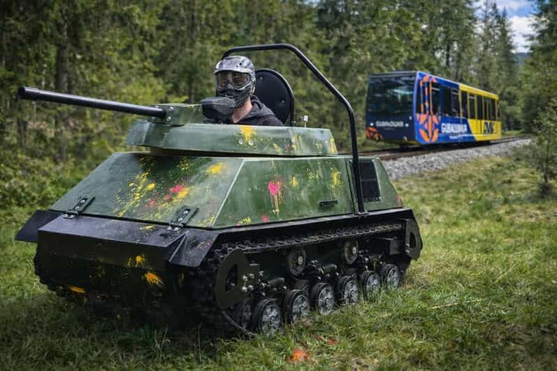 Billet Zakopane : visite des Tatras avec paintball en char et fromage