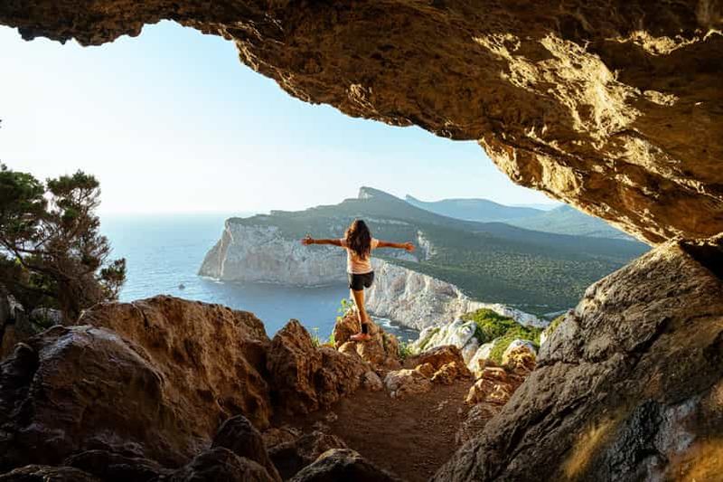 Billet Alghero : randonnée dans le parc naturel de Porto Conte avec apéritif