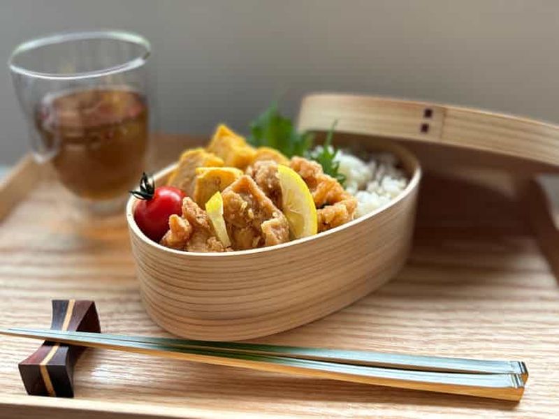 Billet Kushiro : cours de cuisine japonaise avec un hôte local