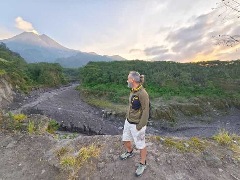 Billet Yogyakarta : Borobudur (ascension du temple) et lever du soleil sur le mont Merapi
