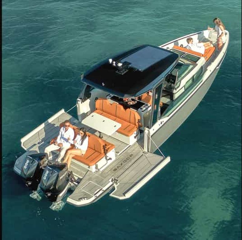 Billet Escapade privée en bateau depuis Cannes : histoire, nature et baignade