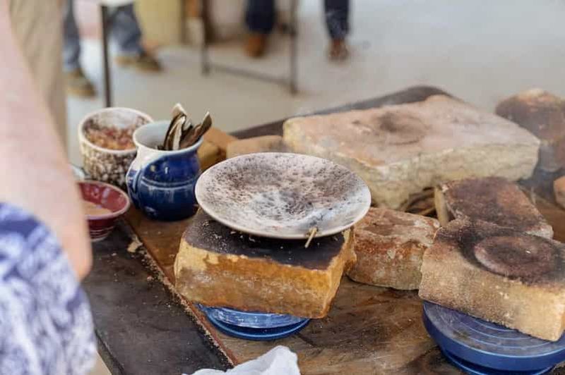 Billet Atelier créatif de céramique raku avec crin de cheval à Palm Springs