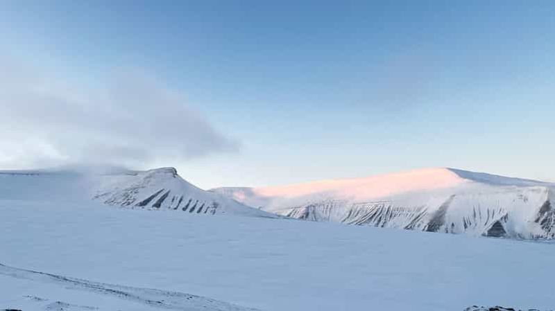 Billet Longyearbyen : randonnée au sommet du Sarkofagen