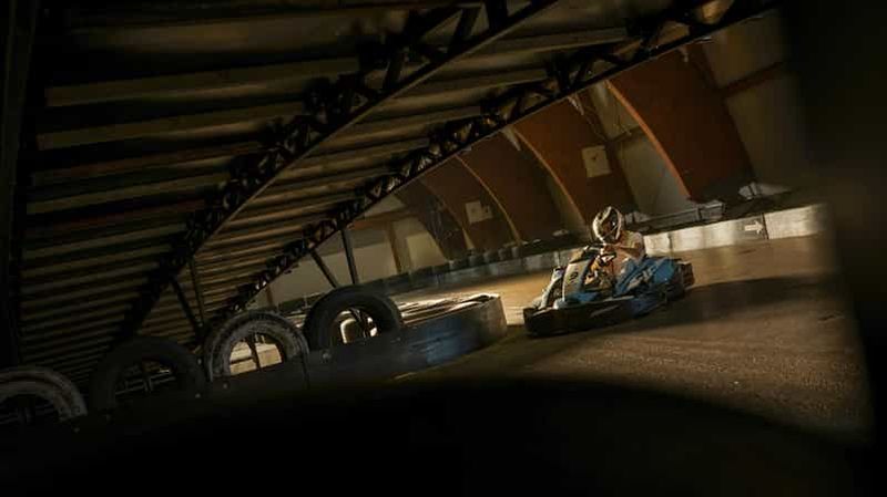 Billet Sud du Pays de Galles : expérience de karting en salle