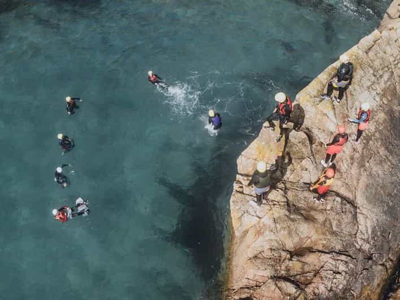 Billet Guernesey : aventure de coasteering sur la côte sud