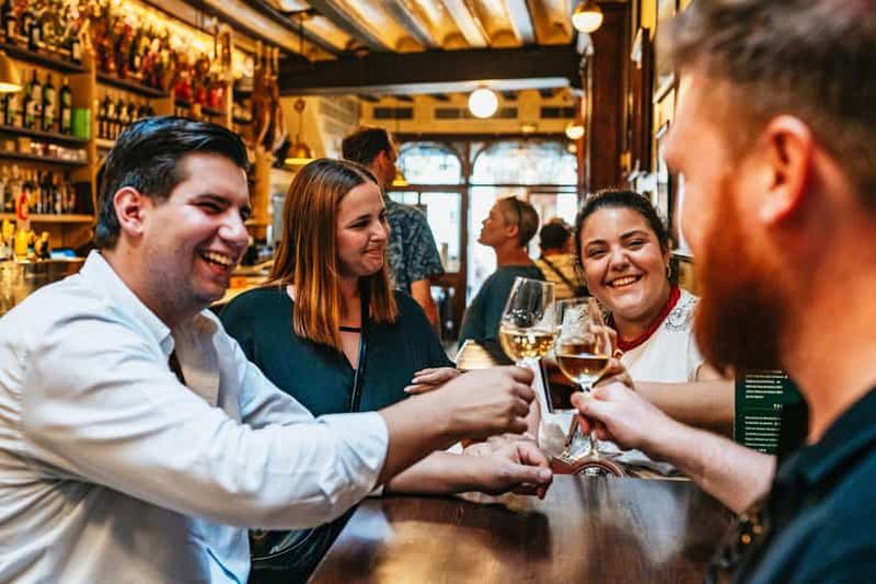 Billet Visite gastronomique de Séville avec Tapas et boissons en compagnie d'un local