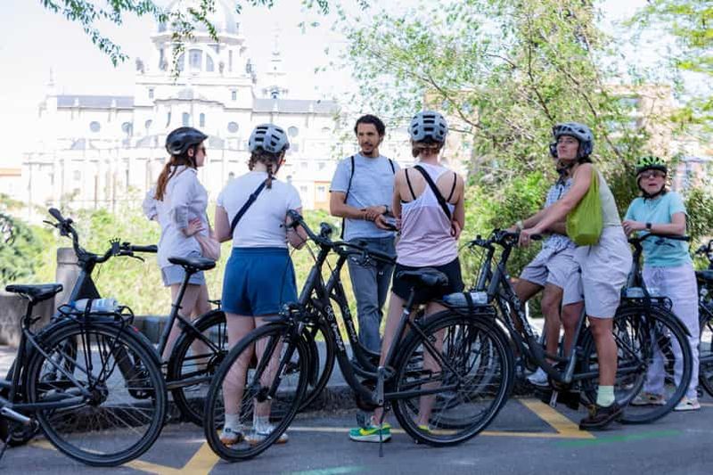 Billet Le meilleur de Madrid : visite guidée à vélo de 3 heures en petit groupe