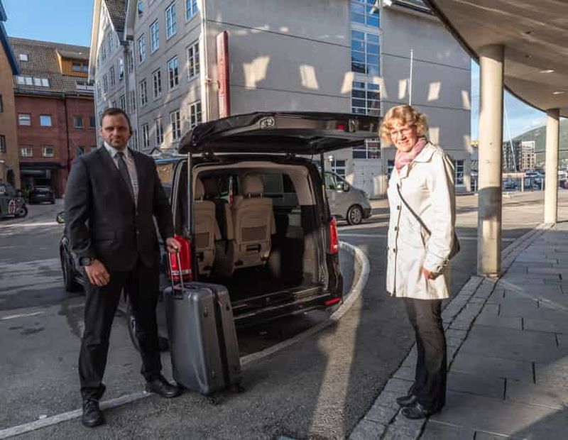Billet Tromsø : Centre ville -Aéroport Transfert VIP pour 1-5 personnes