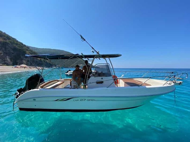 Billet Excursion en bateau pélagique 7 destinations : boisson + plongée avec tuba + parasol.