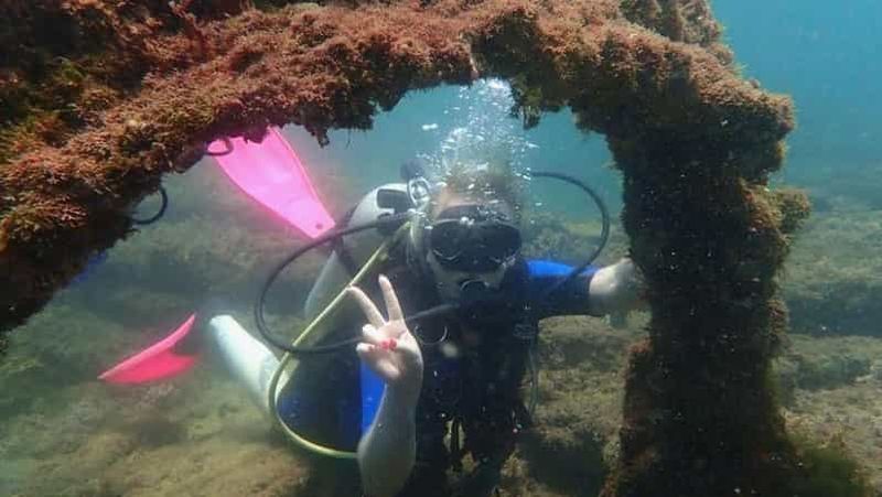 Billet Salvador : départ en bateau pour une plongée sur une épave