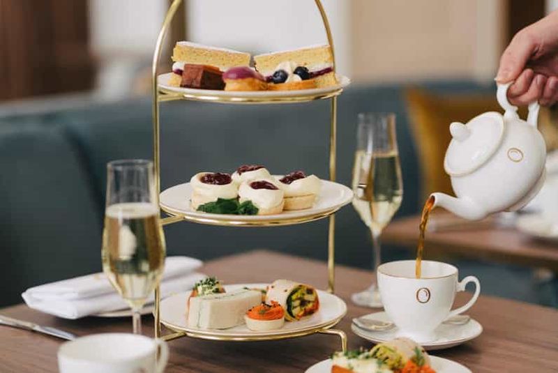 Billet Londres : promenade au palais de Buckingham et thé au palais de Kensington