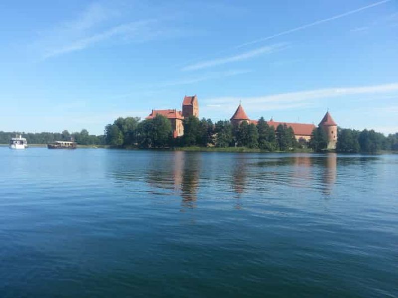 Billet Vilnius : Parc privé de Paneriai, château de Trakai, visite de Kernavė