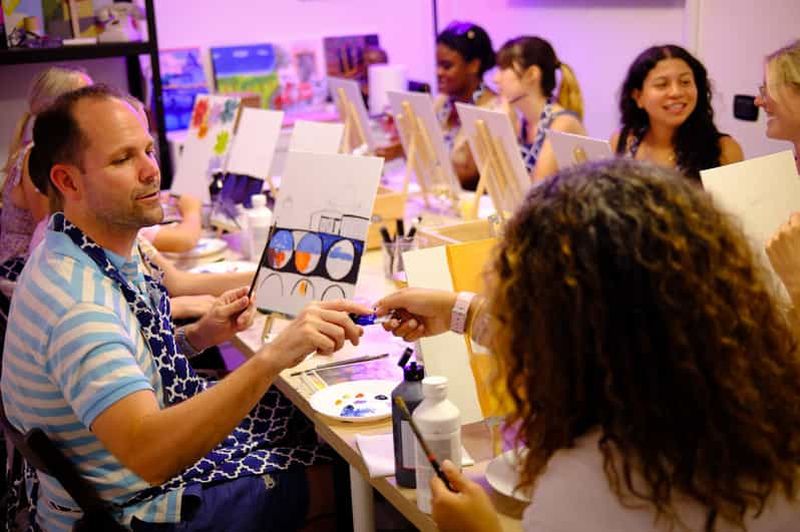 Billet Rome : Cours de peinture avec vin à volonté