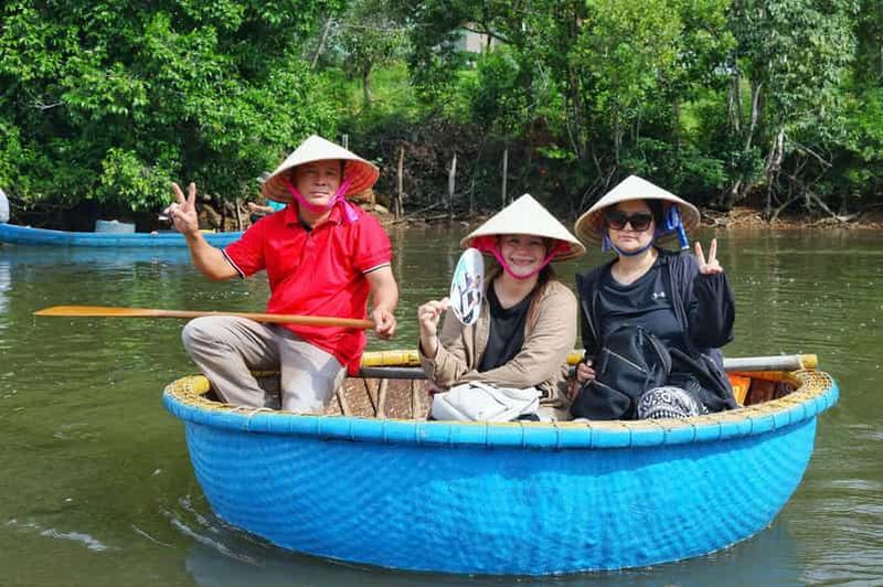 Billet Phú Quốc : sortie en bateau-panier sur la rivière Cửa Cạn