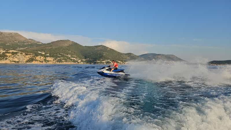 Billet Dubrovnik : location de jet ski avec équipement de plongée avec tuba