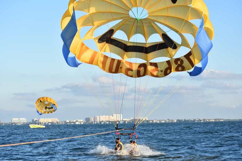 Billet Miami : aventure combinée en parachute ascensionnel et en jet ski