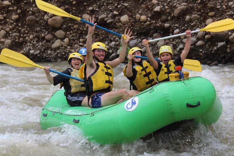 Billet La Fortuna : Circuit de canyoning et de rafting avec déjeuner