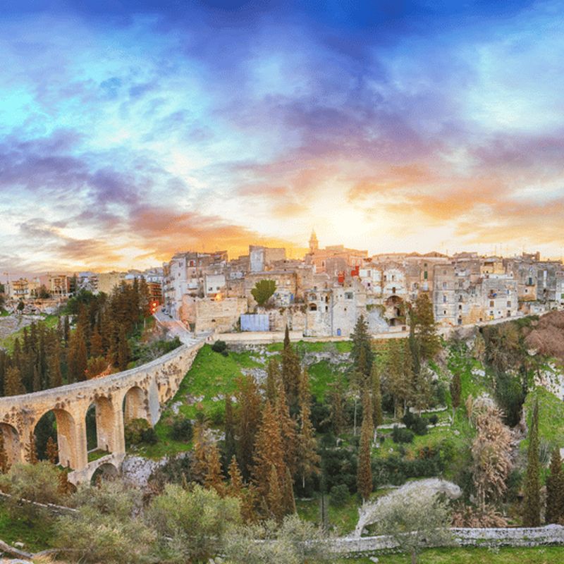 Billet Visite à pied de Gravina in Puglia : histoire, ravins et cinéma