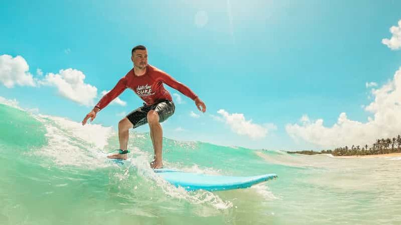Billet Punta Cana : leçon de surf individuelle sur la plage de Macao
