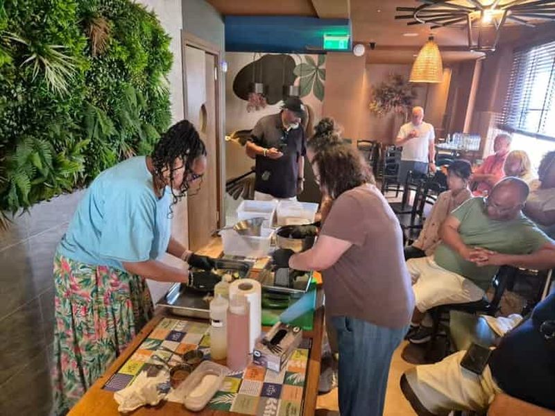 Billet Héraklion : cours de cuisine privé, promenade et repas