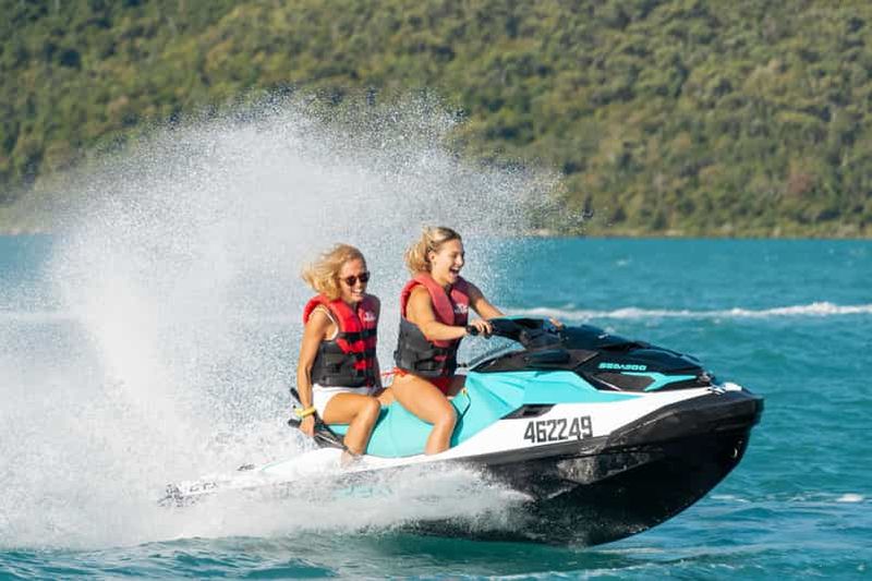 Billet Airlie Beach : safari en jet ski « Hour of Power » et découverte de la vie marine