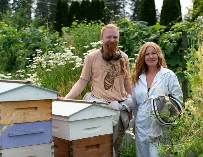 Billet Visite des ruches, dégustation de vin et déjeuner à Kelowna