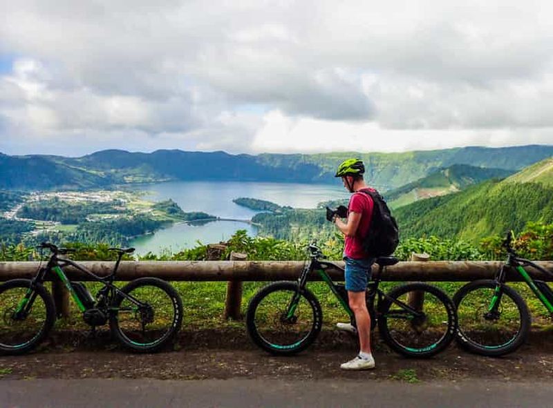 Billet Visite guidée de Sete Cidades en vélo électrique