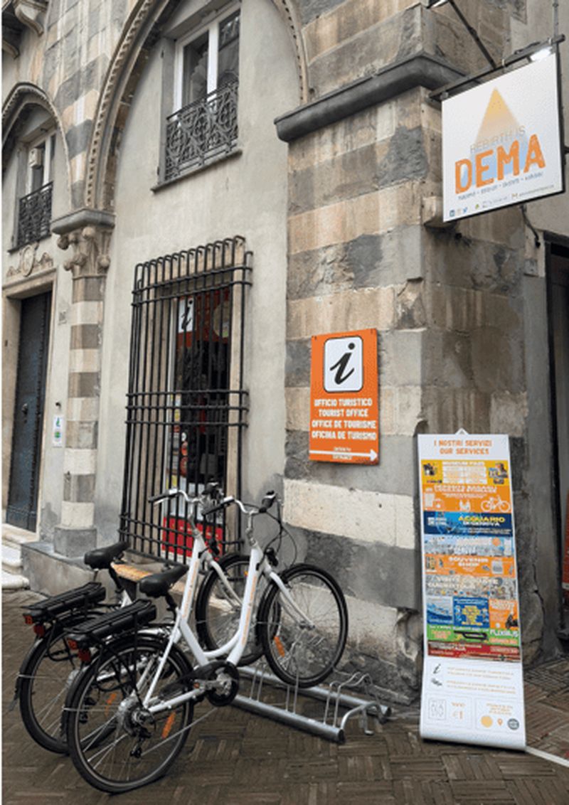 Billet Location de vélo électrique et visite autonome avec audioguide de Gênes