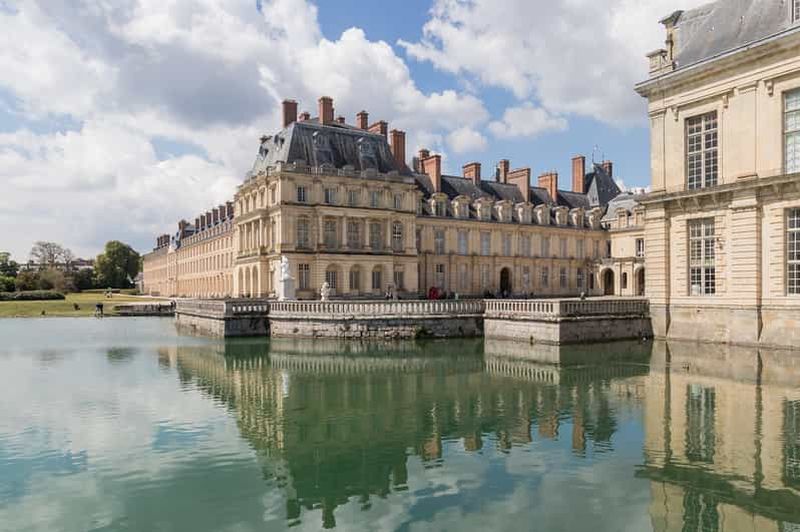 Billet Visite privée des châteaux de Fontainebleau au départ de Paris