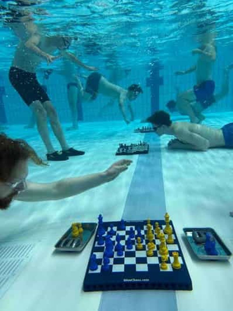 Billet Zanzibar : l'expérience du restaurant The Rock avec prise en charge