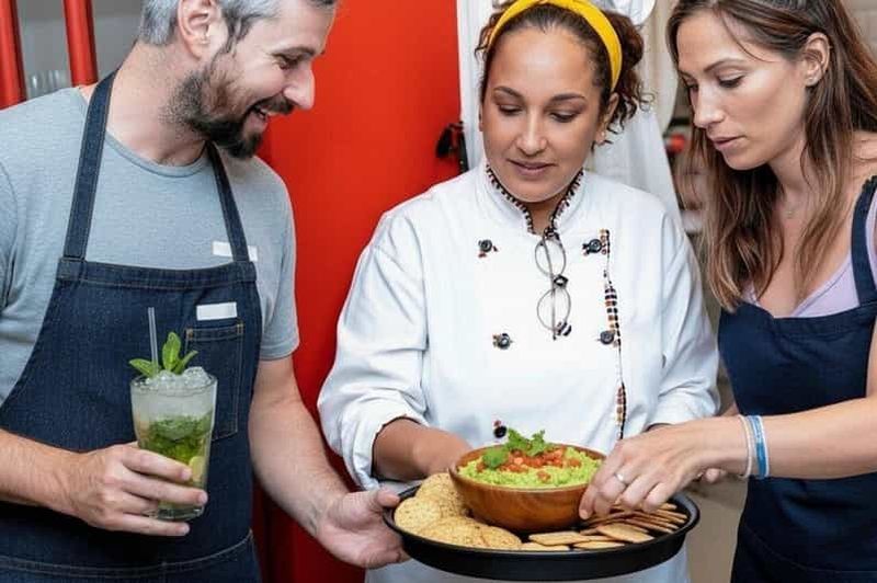 Billet Quito : Cours de cuisine andine avec un hôte local dans sa cuisine