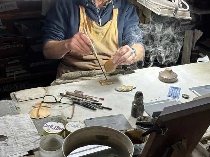 Billet Florence authentique : l'art des artisans entre le Ponte Vecchio et l'Oltrarno