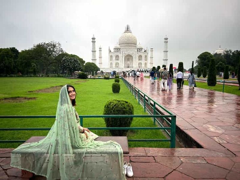 Billet Agra : visite guidée du Taj Mahal avec photographie et location de sari