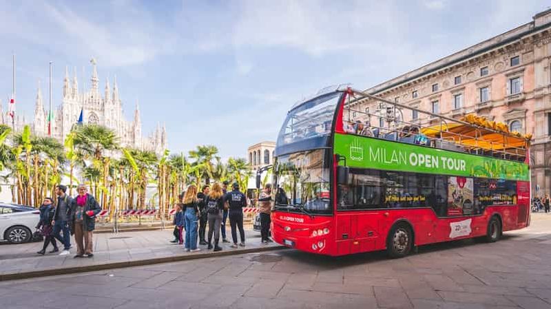 Billet Milan : visite en bus à arrêts multiples Gray Line Milan Open Tour