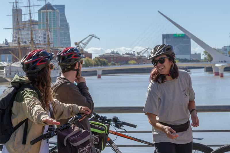 Billet Buenos Aires : visite à vélo d'une journée complète, immersion gastronomique et culturelle, 6 personnes maximum